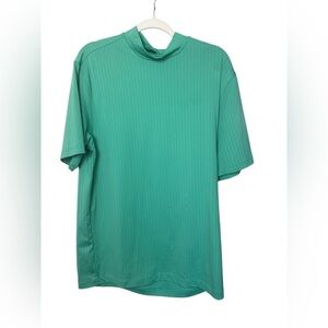 Nike Men’s Green Short Sleeve T-Shirt Medium Athletic Dri-Fit Crew Neck Tee